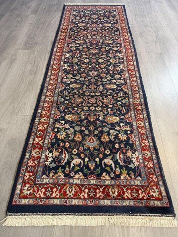 Isphahan - Vloerkleed - 242 cm - 79 cm, Nieuw