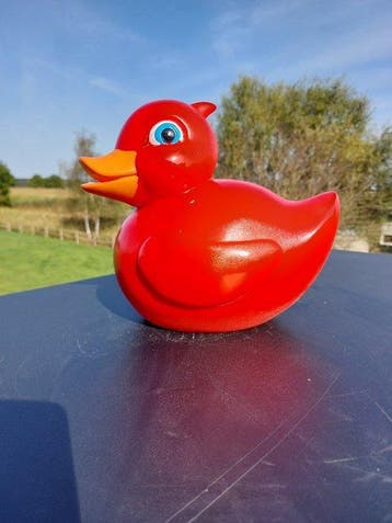 Figuur - Large red bath duck - Polyresine