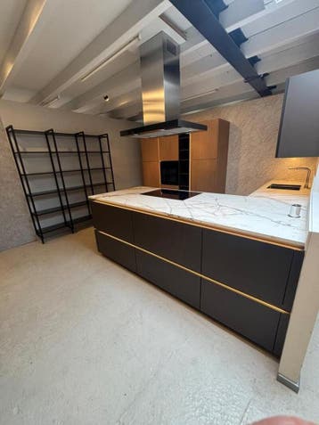 Keuken + kookeiland, Nolte, zwart/eiken, Huis en Inrichting, Nieuw