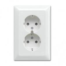 Busch-Jaeger balance 2V wandcontactdoos met randaarde &, Nieuw, Stopcontact