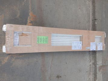 radiator Vasco carre plus CPVN 0355x1800 9016, Nieuw