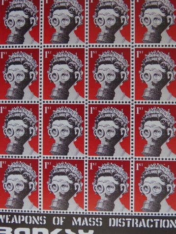 Banksy (1974) - Weapons of Mass Distraction, Antiek en Kunst