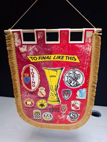 Ajax - Torino - UEFA Cup final - 1992 - Vlag/wimpel, Nieuw