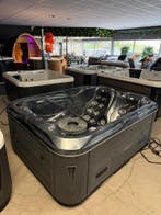 Spa / Jacuzzi – 3 Persoons – Luxe Uitvoering – Nieuwstaat, Ophalen, Zo goed als nieuw, Pomp, Vast