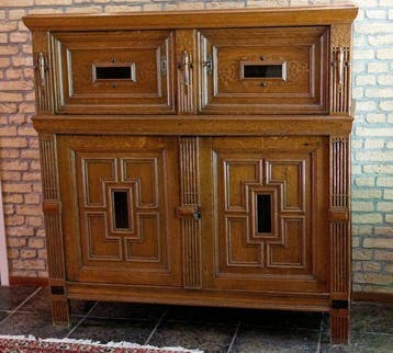 Kast - Eik, Ebbenhout - 17e Eeuwse Zeeuwse kast