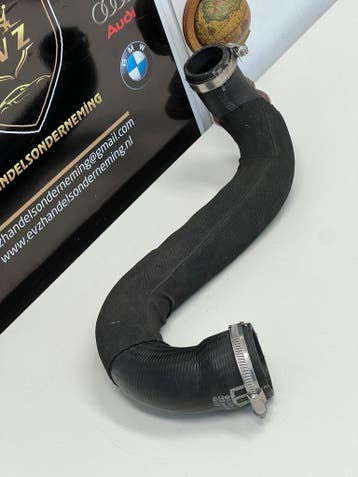 Audi A4 Intercooler slang bj.2020 Artnr. 8W0145738P, Gebruikt, Audi