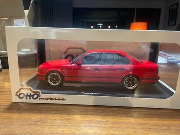 Otto Mobile 1:18 - Modelauto - BMW M5 20th anniversary (E34), Nieuw
