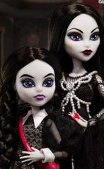 Mattel - Barbiepop Wednesday en Morticia Addams Monster High