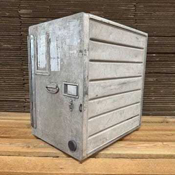 Driessen Aviation - Trolley - Britannia airways - Aluminium