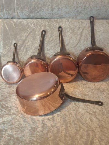 Cuivres de Faucogney - Kookpottenset (5) - Koper, Tin -, Antiek en Kunst