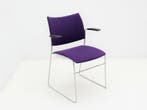 Vergaderstoel Casala Curvy 2288 - bekleding paars - slede, Werkplek, Ophalen of Verzenden, Gebruikt, Overige typen