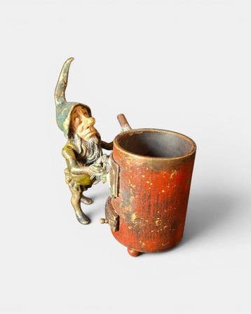 Franz Bergmann - sculptuur, Gnome and brazier - 8 cm - Koud