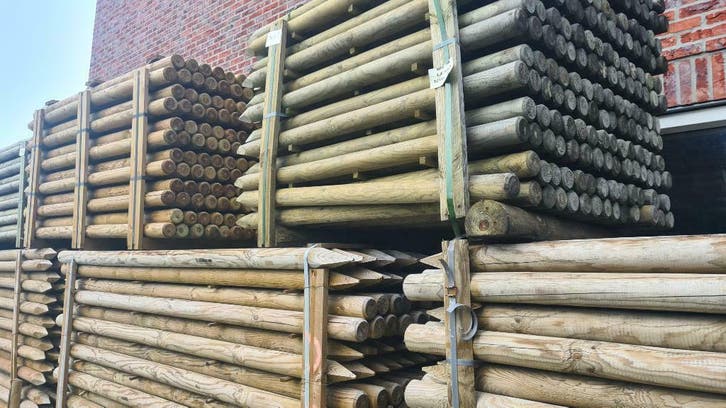 geïmpregneerd hout gewolmaniseerd rondhout palen tuinhout, Tuin en Terras, Palen, Balken en Planken, Palen, Nieuw