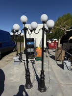 Online veiling: Lantaarnpalen met bolarmaturen (2 stuks), Tuin en Terras, Buitenverlichting, Gebruikt