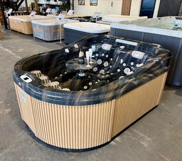Nieuw - Jacuzzi zeer luxe 2-persoons met 4 massagepompen, Nieuw, Pomp