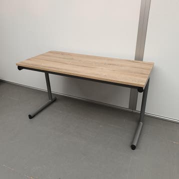 Ahrend zeer degelijk klein bureau NIEUW blad - 140x70 cm, Huis en Inrichting, Bureaus, Ophalen of Verzenden, Nieuw