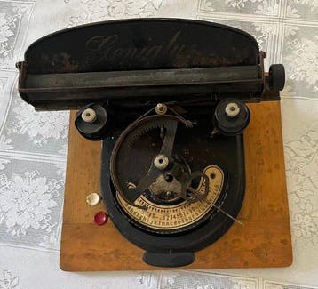 Geniatus - Typemachine - 1920-1930