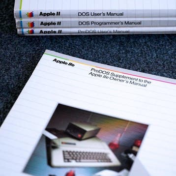 Apple Apple II Documentation Bundle – 4 Original Manuals –, Nieuw
