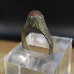 Middeleeuwen, kruisvaardersperiode Zilver Ring - Gemonteerde