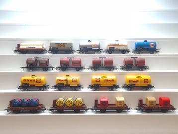 Lima H0 - Modeltrein goederenwagon (17) - 17x Diverse, Hobby en Vrije tijd, Modeltreinen | H0, Nieuw
