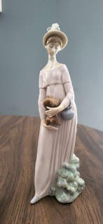 Lladró - Beeldje - My Little Pet - Porselein, Antiek en Kunst