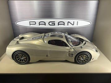 Pocher 1:8 - Modelauto - Pagani Utopia, Nieuw