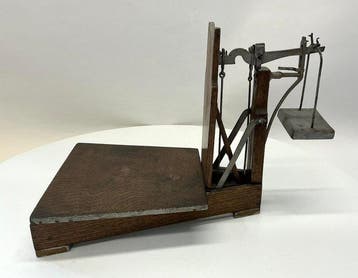Antieke houten platformweegschaal – eind 19e / begin 20e