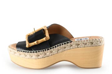 Kanna Slippers in maat 38 Bruin, Kleding | Dames, Slippers, Bruin, Verzenden, Zo goed als nieuw