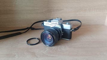 Minolta SR-T 303 + MD Zoom Rokkor 3.5/35-70mm | Analoge, Nieuw
