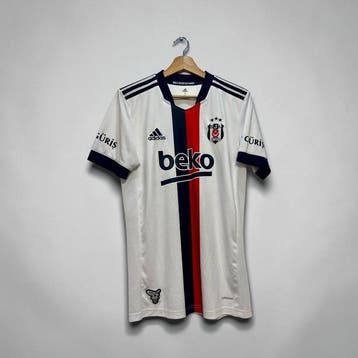 Besiktas - Europese voetbal competitie - Rosier - 2021 -, Nieuw