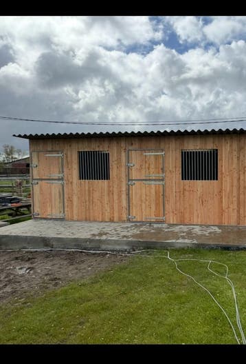 2 stallen lessenaarsdak incl totaal prijs! Aanbieding!, Dieren en Toebehoren, Opfok, 2 of 3 paarden of pony's