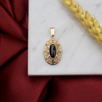 Gouden hanger met granaat (Hanger of bedel), Ophalen of Verzenden, Gebruikt, Goud, Overige merken
