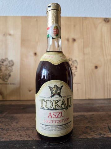 1983 Tokaji Aszú 6 Puttonyos - Tokaj 6 Puttonyos - Jennie, Nieuw