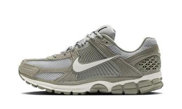 Nike Zoom Vomero 5 Dark Stucco, Kleding | Heren, Schoenen, Nieuw
