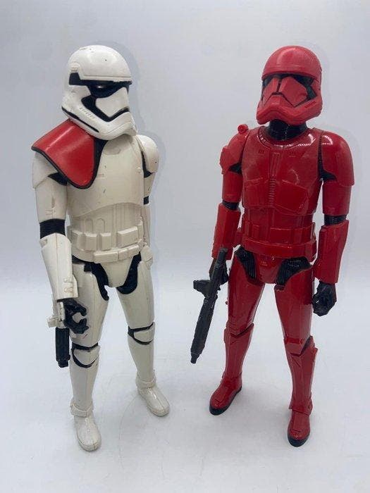 Hasbro - Beeldje - Star Wars – First Order Stormtrooper &, Verzamelen, Film en Tv