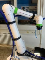 FANUC CRX-10iA/L cobot – 10 kg / 1418 mm – 05/2021 – 1e eige, Ophalen