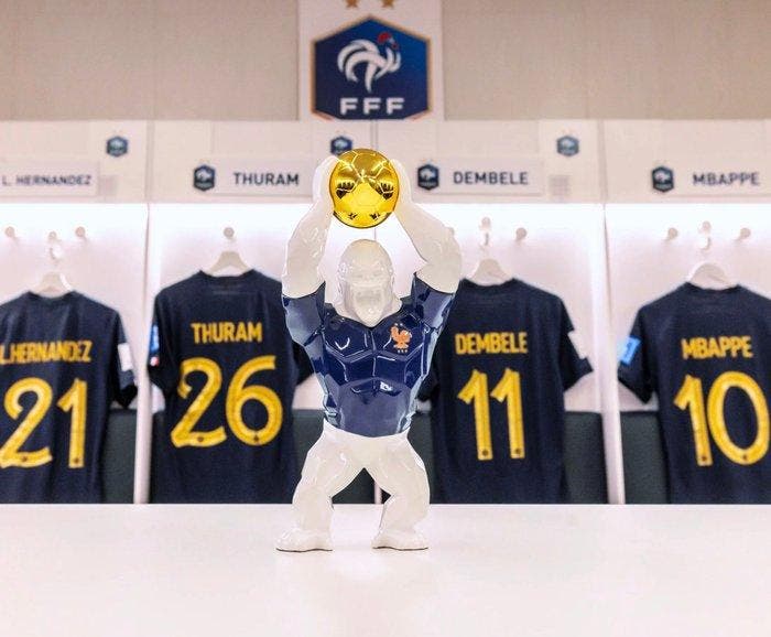 Richard Orlinski (1966) - Kong Football France 2026, Antiek en Kunst, Kunst | Designobjecten