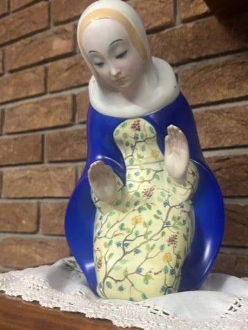 Lenci - Paola Bologna - sculptuur, Madonna in ginocchio - 28