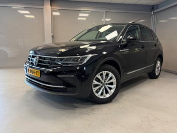 Zakelijke Lease |  Volkswagen Tiguan Life Business 1.5 TSi |, Stof, Gebruikt, Euro 6, Overige brandstoffen