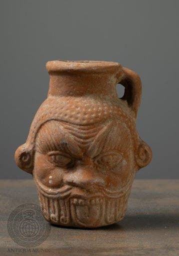 Oud-Romeins Terracotta Oud-Egyptische Bes-jarlet - 11 cm, Antiek en Kunst