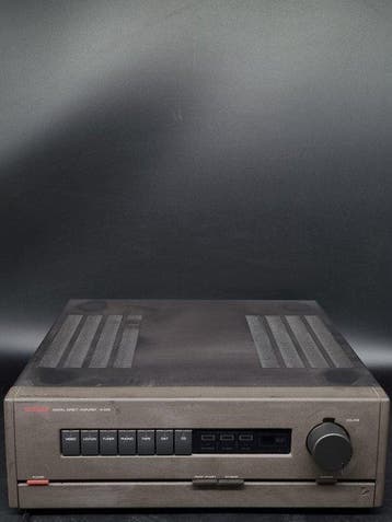 Luxman - A-008 Solid state versterker, Nieuw