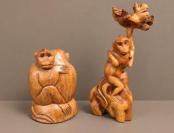 Beeldje - Twee Balinese beelden aapjes (2) - Hout