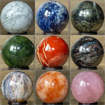 Rozenkwarts, Howliet, Astrofyliet, Pyriet, Sodaliet,