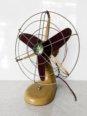 Rare Cerea Milano Table Fan with Bakelite Blades – Italy, c.