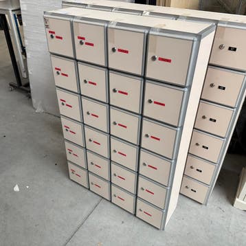 24-deurs Aestic telefoonlockers - 123x82x23 cm, Ophalen of Verzenden, Nieuw