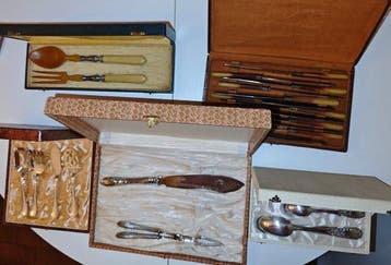 Lotto di Posate Vintage: Collezione Eclettica in 5 Scatole