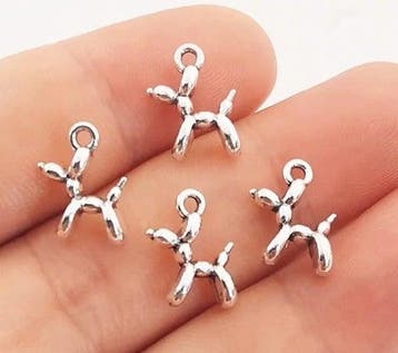 2 x Metalen bedeltje Balloon dog zilver kleur 10 x 14mm o..., Ophalen of Verzenden, Nieuw, Bedel