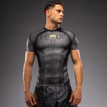 Venum Galactic 3.0 Rashguard Short Sleeve – Zwart/Goud voor, Nieuw