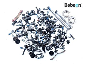Bouten en Moeren Suzuki GSF 600 Bandit 2000-2004 (GSF600, Verzenden, Gebruikt