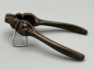 authentieke notenkraker - Werkgereedschap, Antiek en Kunst